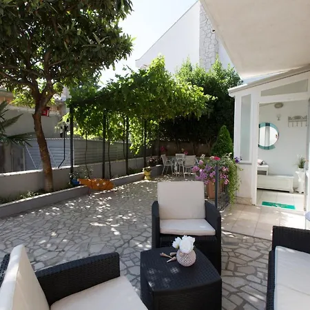 Apartment Dobrila *