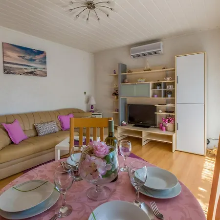 Apartment Dobrila